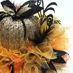 Halloween 'Pumpkin SHINE' Centerpiece!